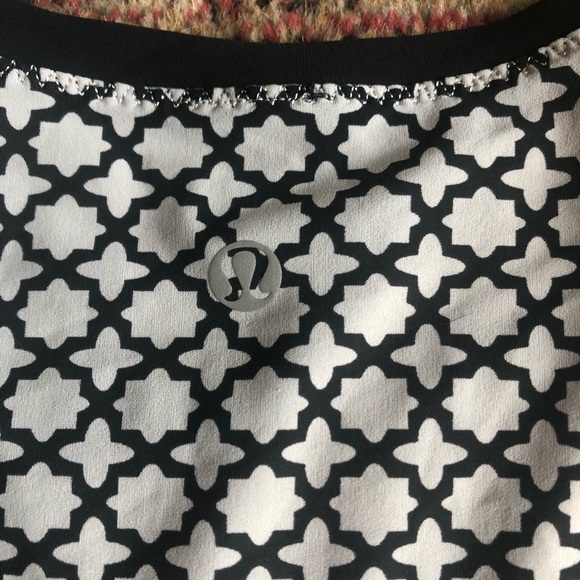 Lululemon shirt - Picture 3 of 4